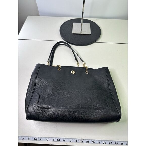 TORY BURCH Carter Black Pebbled Leather Large Tote w/ gold chain - Picture 9 of 12